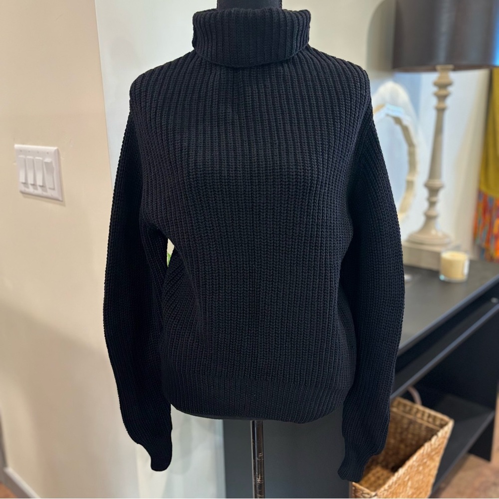 Aritzia Wilfred 100% Wool Turtle Neck Black Size XXS